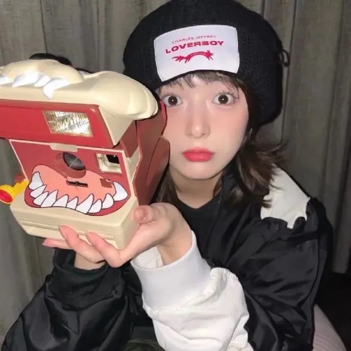 捡到五个哥哥后我起飞了